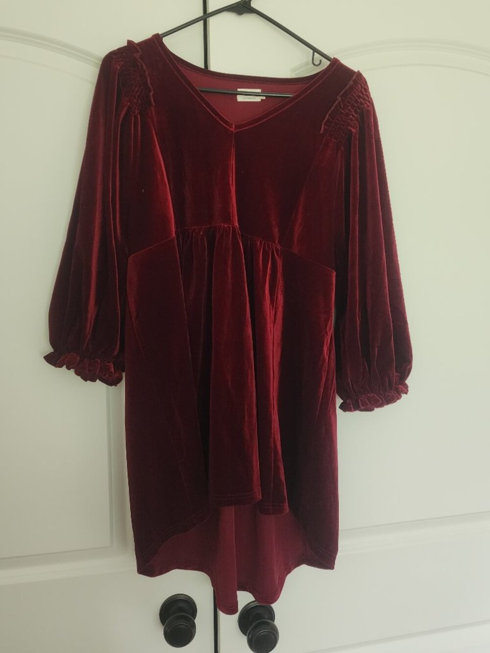 Shop The Mint Dark Red Velvet Tunic, Size Large, Never Worn